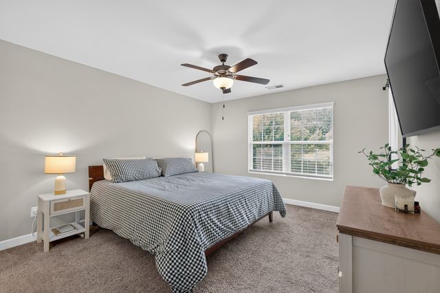 2547 Hidden Creek Ct, Columbia, TN 38401