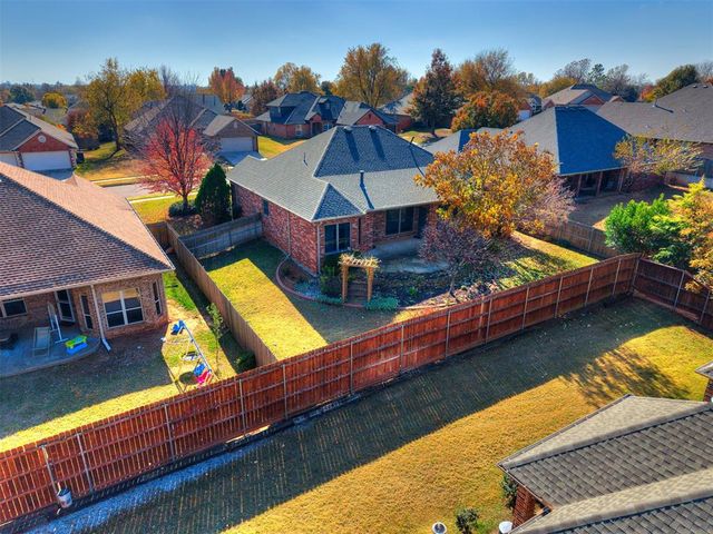 1810 Barrington Drive, Norman, OK 73071