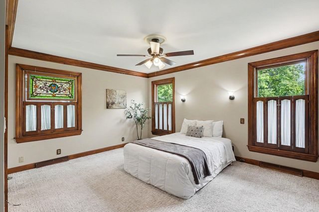 1530 Edgewood Avenue Se, East Grand Rapids, MI 49506