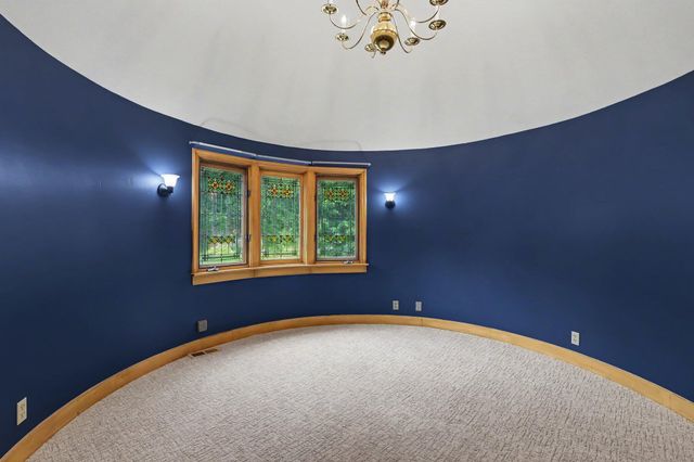 1530 Edgewood Avenue Se, East Grand Rapids, MI 49506