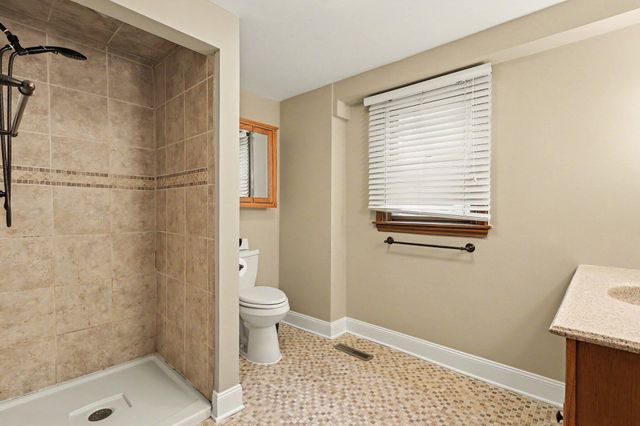 1530 Edgewood Avenue Se, East Grand Rapids, MI 49506