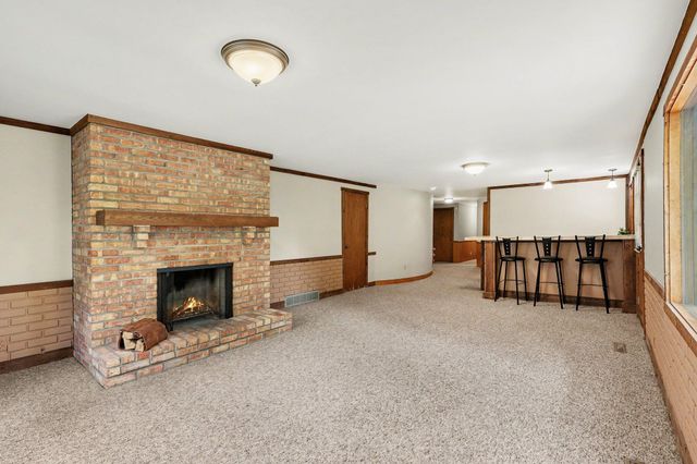 1530 Edgewood Avenue Se, East Grand Rapids, MI 49506
