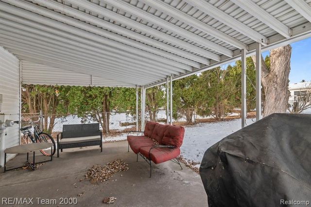 39234 Gloucester Street, Westland, MI 48186