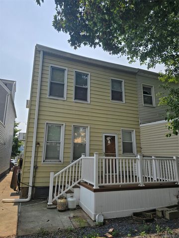 10441 92nd Avenue, Richmond Hill, NY 11418