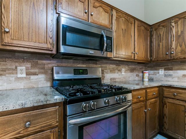1402 SW 23rd Street, Moore, OK 73170