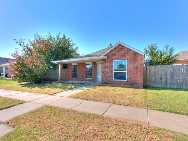 1402 SW 23rd Street, Moore, OK 73170