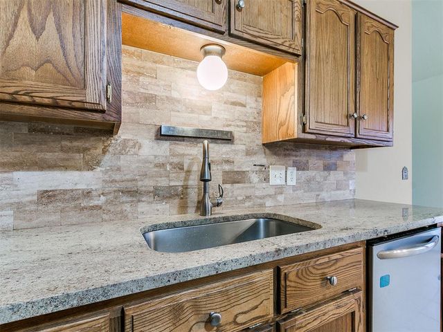 1402 SW 23rd Street, Moore, OK 73170