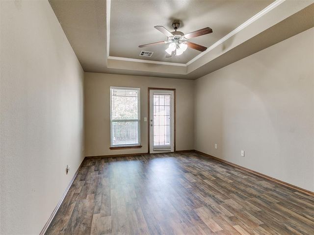 1402 SW 23rd Street, Moore, OK 73170