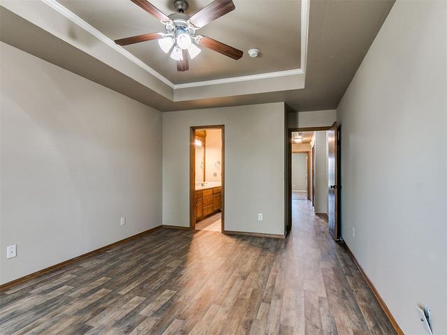 1402 SW 23rd Street, Moore, OK 73170