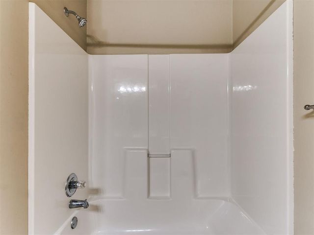 1402 SW 23rd Street, Moore, OK 73170