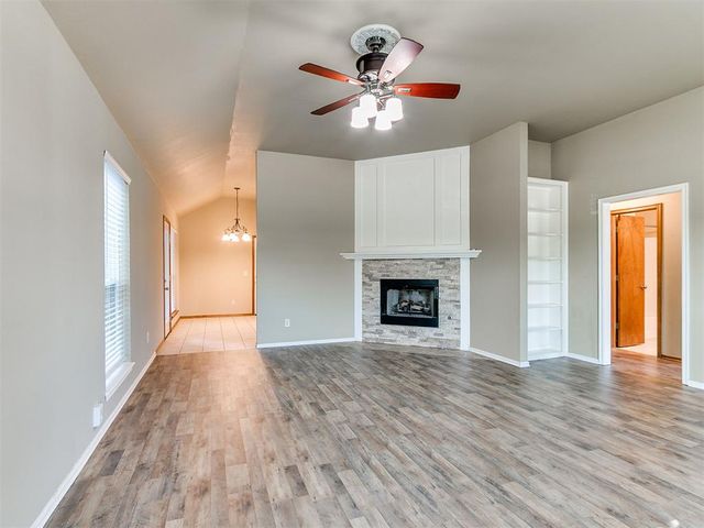 1402 SW 23rd Street, Moore, OK 73170