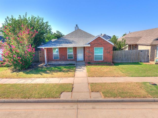 1402 SW 23rd Street, Moore, OK 73170