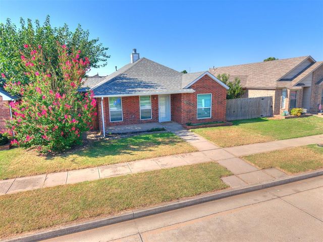 1402 SW 23rd Street, Moore, OK 73170