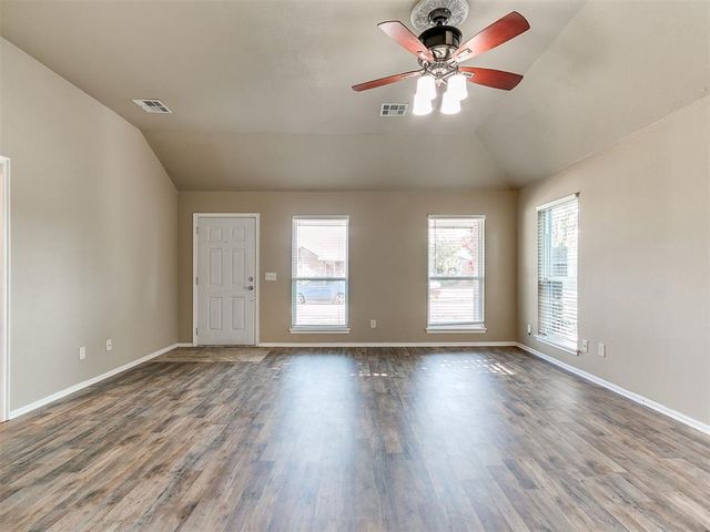 1402 SW 23rd Street, Moore, OK 73170
