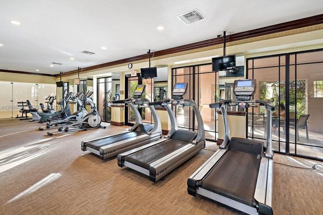 3021 Alcazar Place 305, Palm Beach Gardens, FL 33410