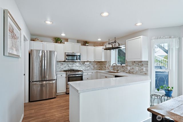 2412 16th Street, Anacortes, WA 98221