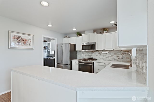 2412 16th Street, Anacortes, WA 98221