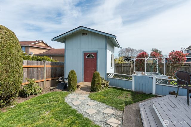 2412 16th Street, Anacortes, WA 98221