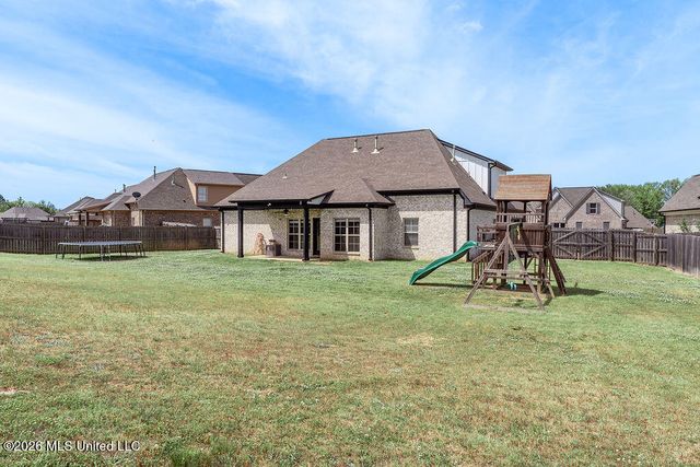 1529 Fall Garden Drive, Hernando, MS 38632