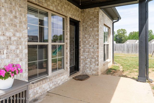 1529 Fall Garden Drive, Hernando, MS 38632