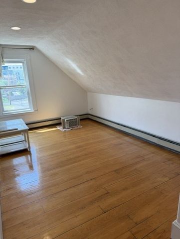 26 Wiswall Street 3FL, Newton, MA 02465