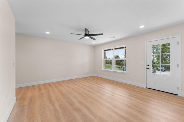 240 Field Road, Powersite, MO 65731