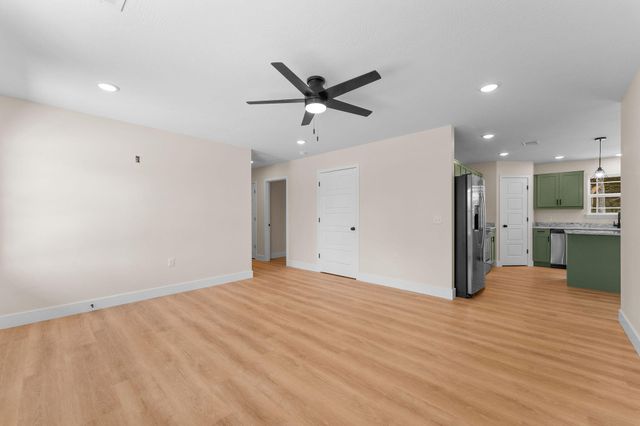 240 Field Road, Powersite, MO 65731