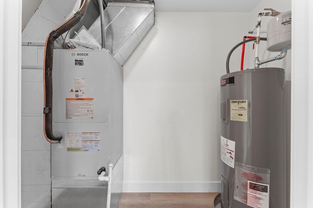 240 Field Road, Powersite, MO 65731