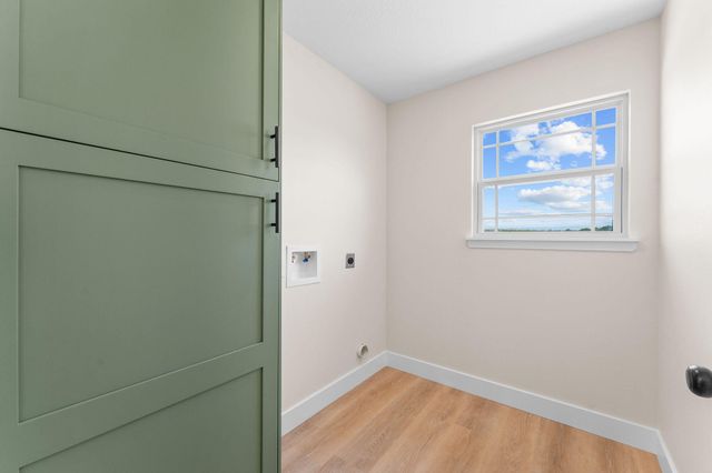 240 Field Road, Powersite, MO 65731