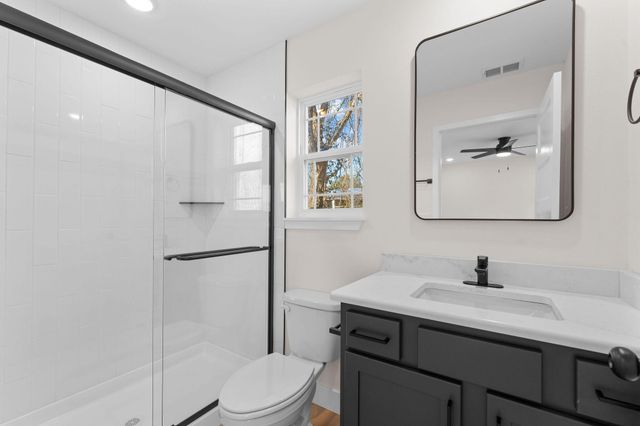 240 Field Road, Powersite, MO 65731