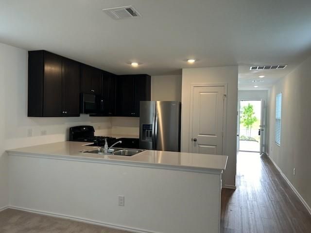 49 Trinity CIR, Lockhart, TX 78644