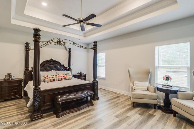 18951 Harrington Circle, Biloxi, MS 39532