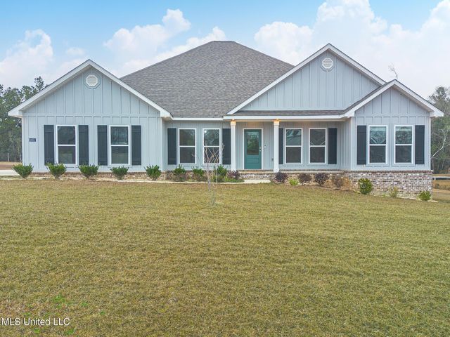 18951 Harrington Circle, Biloxi, MS 39532