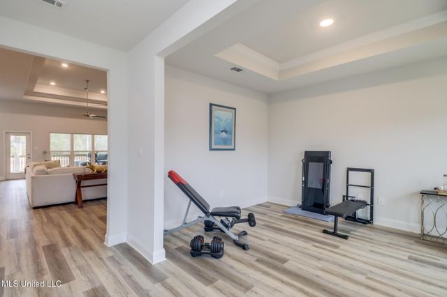 18951 Harrington Circle, Biloxi, MS 39532