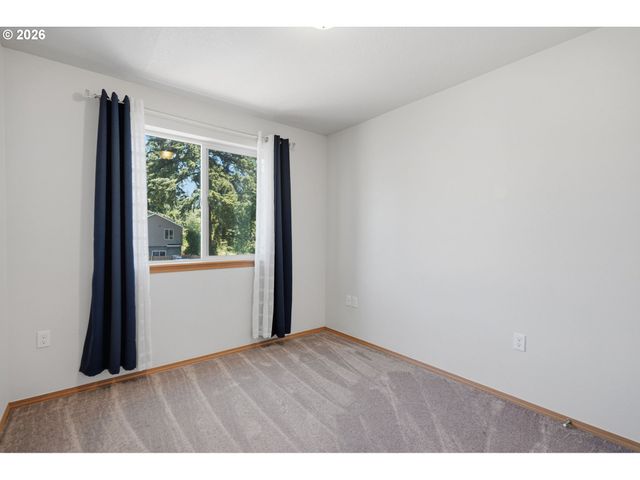 6046 Se 136TH Ave, Portland, OR 97236