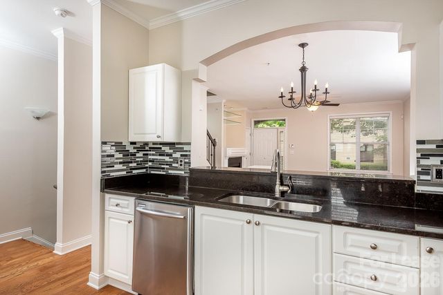 206 S Cedar Street, Charlotte, NC 28202