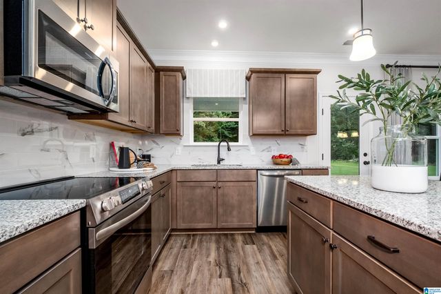 9396 BRUNSWICK AVENUE, Kimberly, AL 35091