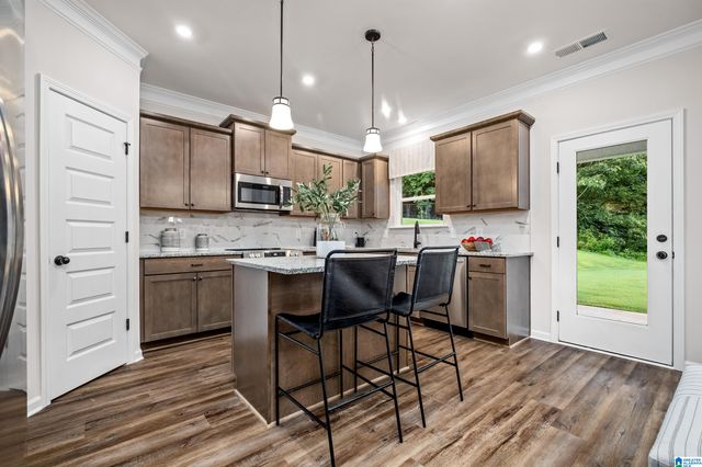 9396 BRUNSWICK AVENUE, Kimberly, AL 35091
