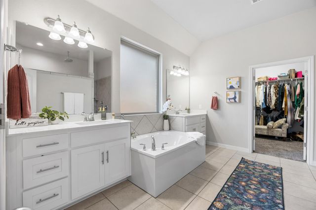 614 Painted Creek WAY, Kyle, TX 78640