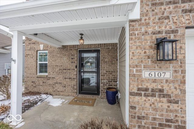 6107 Pebblebrooke Road, Whitestown, IN 46075