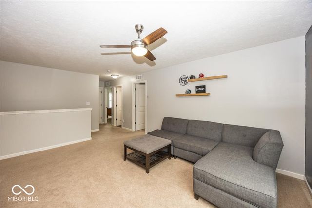 6107 Pebblebrooke Road, Whitestown, IN 46075