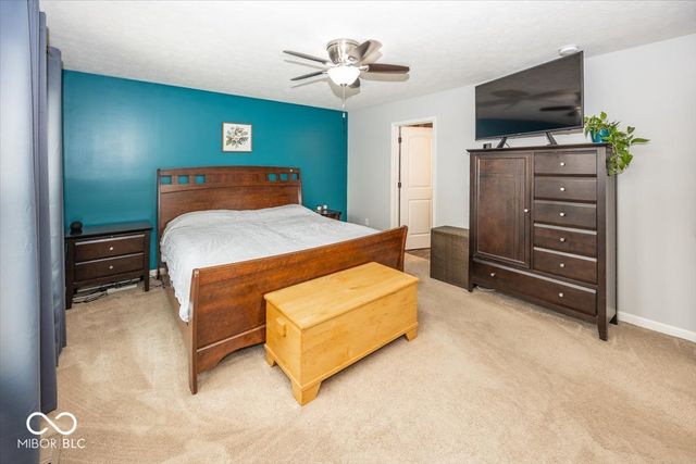 6107 Pebblebrooke Road, Whitestown, IN 46075