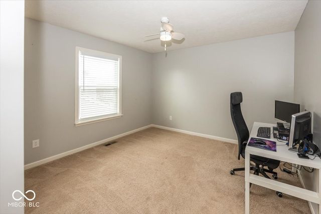 6107 Pebblebrooke Road, Whitestown, IN 46075