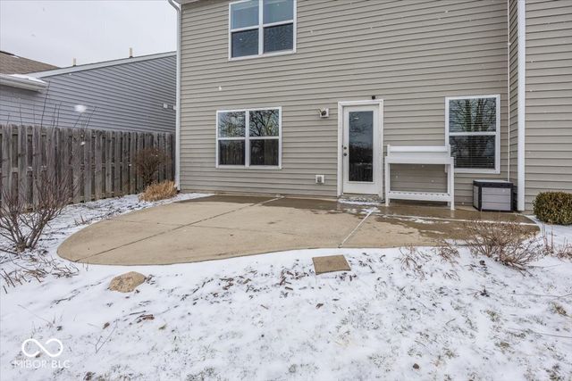 6107 Pebblebrooke Road, Whitestown, IN 46075