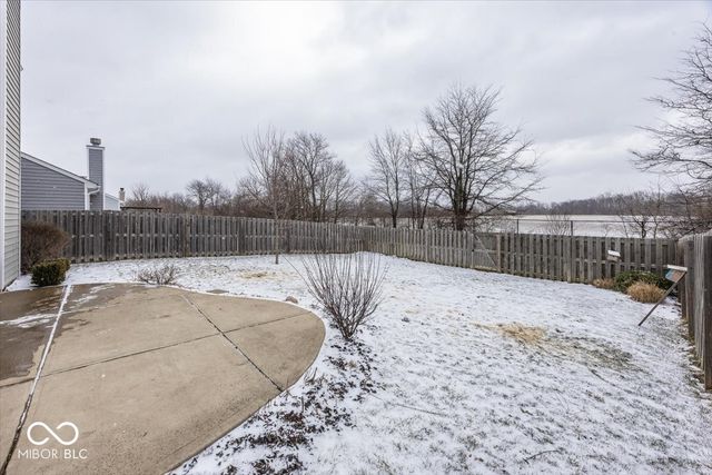 6107 Pebblebrooke Road, Whitestown, IN 46075