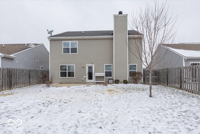6107 Pebblebrooke Road, Whitestown, IN 46075