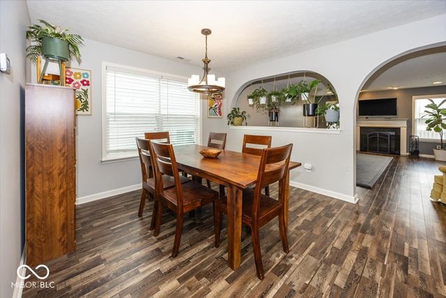 6107 Pebblebrooke Road, Whitestown, IN 46075