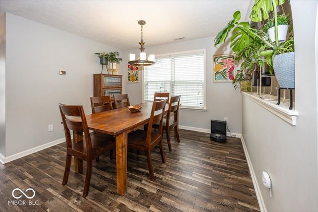 6107 Pebblebrooke Road, Whitestown, IN 46075