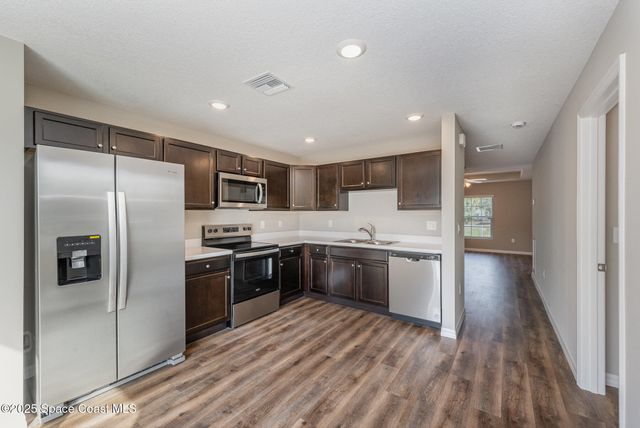 2830 Felda Avenue SE, Palm Bay, FL 32909