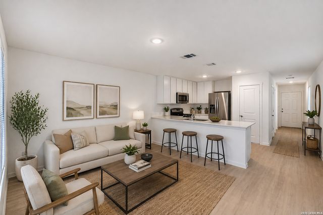 11938 SPIDERWORT RDG, Converse, TX 78109